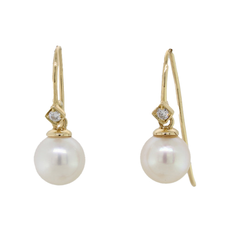 18 Carat Yellow Gold Diamond 2=0.06 Carat Round Brilliant Cut GH/SI 7.5mm to 8mm Akoya Pearl Earrings