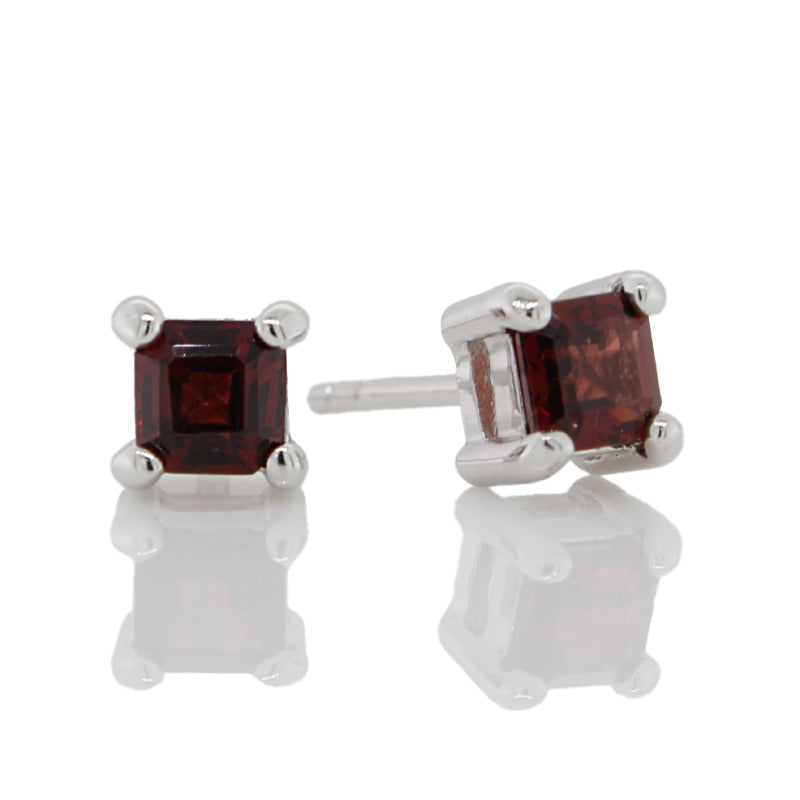 Sterling Silver 4mm Square Garnet Claw Set Stud Earrings