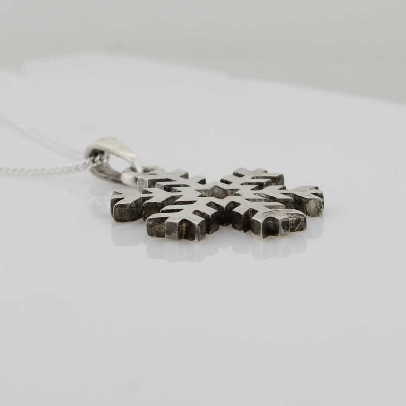 Sterling Silver Snowflake Pendant