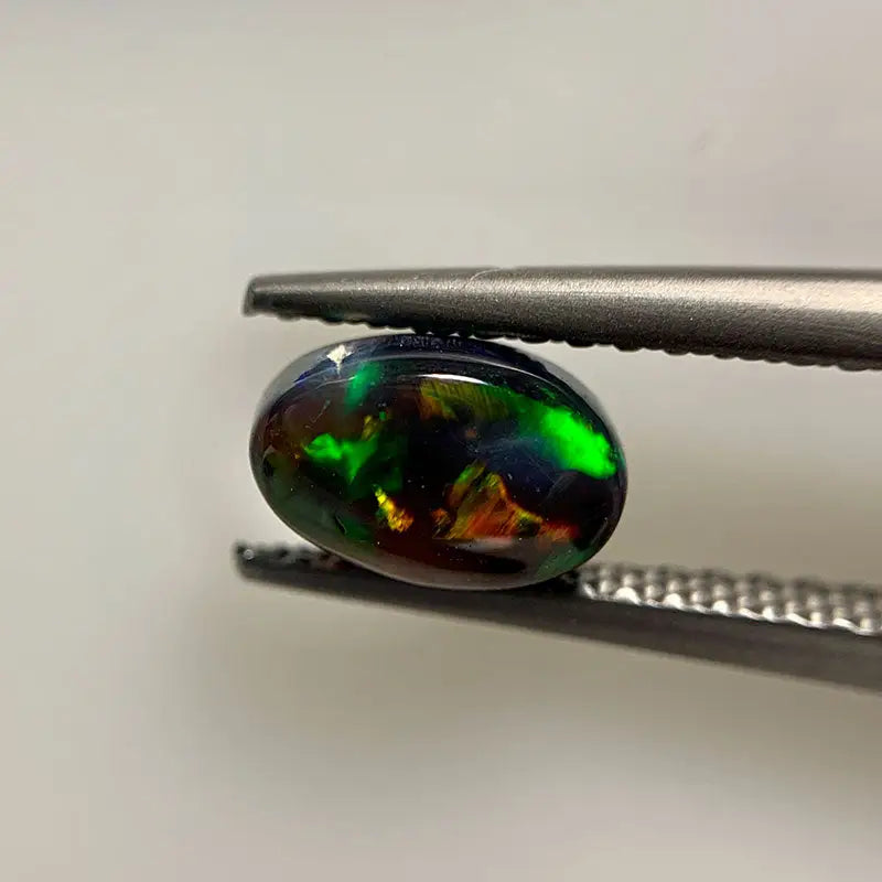 0.90ct Black L/R Opal 