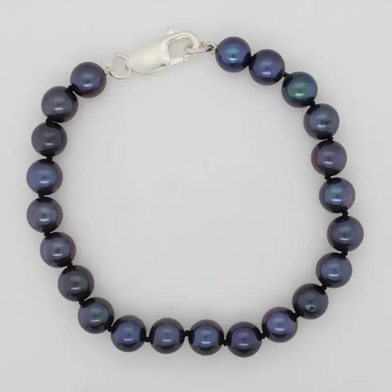 7.5 - 8mm Black Dyed Fresh Water Pearl. Bracelet, 19cm, with Sterling Silver Parrot Clasp