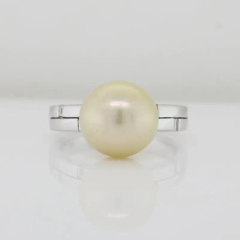 9 Carat White Gold 11mm Pale Gold / Yellow South Sea Pearl & Baguette Diamond Ring