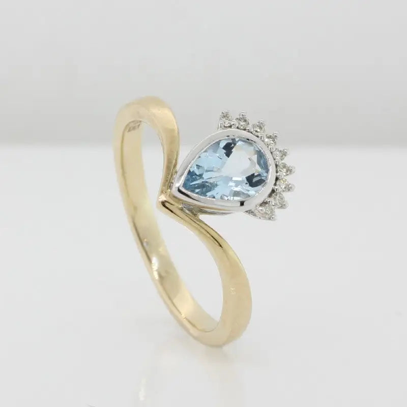 9 Carat Yellow & White Gold Aquamarine & Diamond Ring
