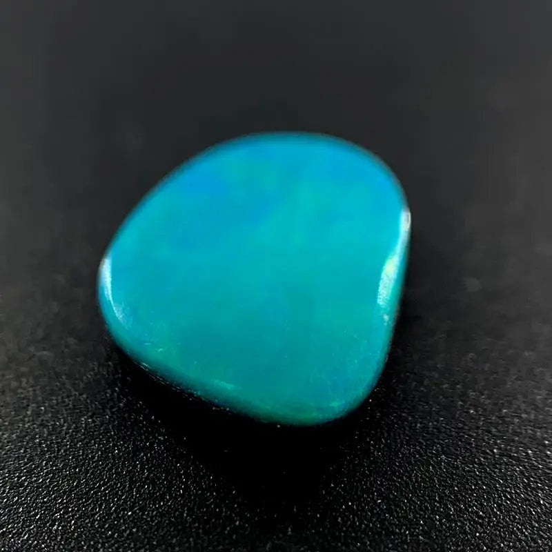 Opal Doublet Free-form Oval Shape Green, Blue Colours 10.49mm x 8.2mm x 2.5mm Deep