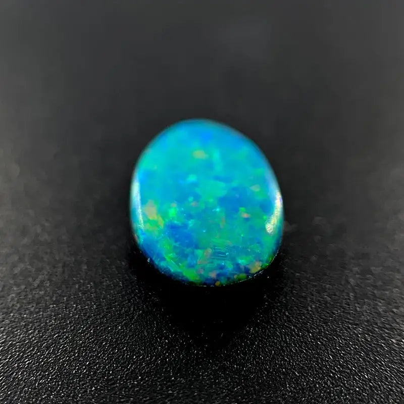 Opal Doublet Free-form Oval Shape Green, Blue Colours 10.5mm x 6.51mm x 2.72mm Deep