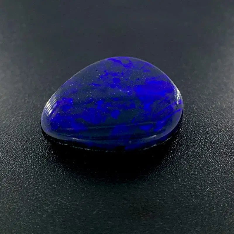 Opal Pear Shape, Blue / Black Colours White Cliffs