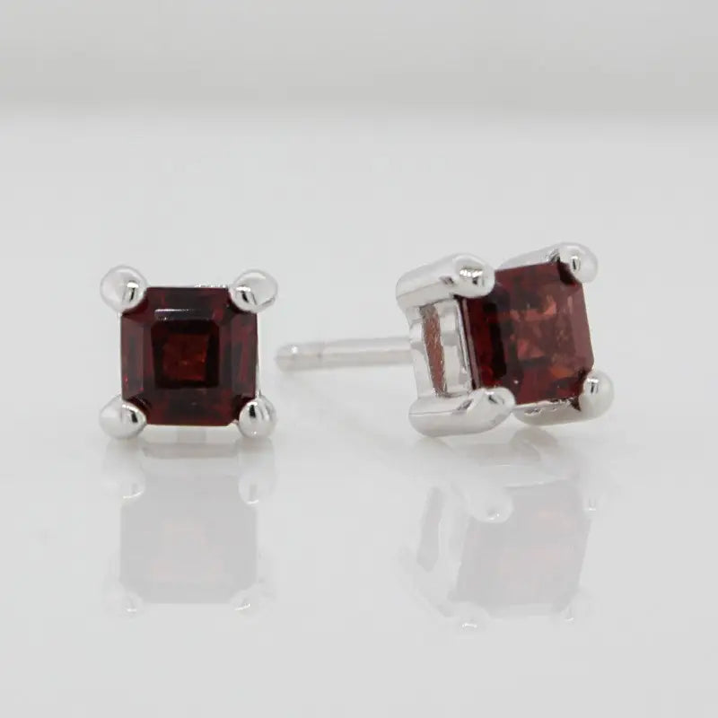 Sterling Silver 4mm Square Garnet Claw Set Stud Earrings