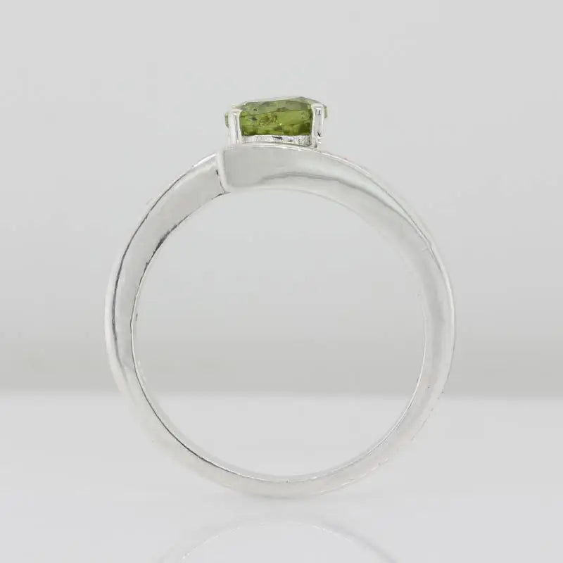 Sterling Silver Round Faceted Peridot 6mm Claw Set Ring Size N1/2